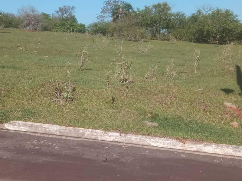 Lote com Terreno 723m² | DESOCUPADO | Pérola-PR | Condomínio Parque Residencial Viva - Somente À Vista!