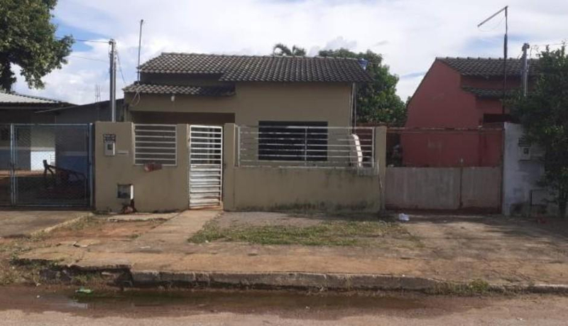 Casa 58m² no Bairro Vila Divinéia em Padre Bernardo/GO