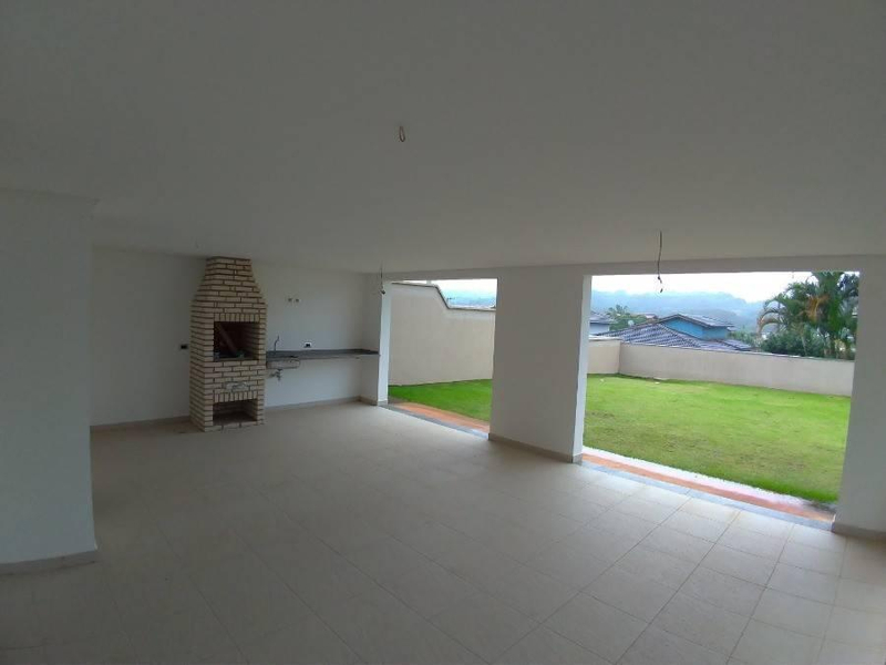 Casa 216m² | Vargem Grande Paulista-SP | Cond. Paysage Clair - 3 Dormitórios, 4 Banheiros e Varanda - Financiamento até 420 Meses!