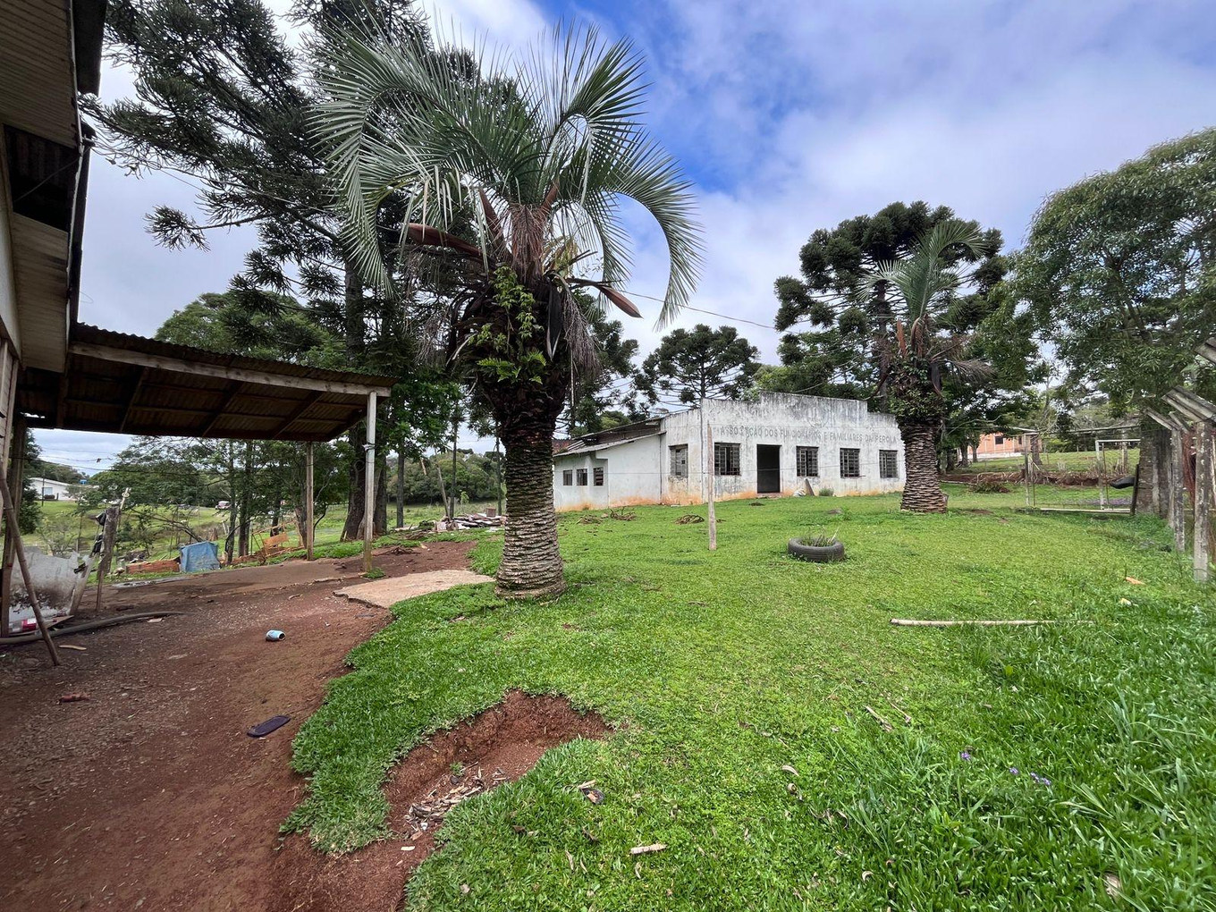Terreno Rural Medindo 6.050,00m² com Um Barracão - Guarapuava-PR