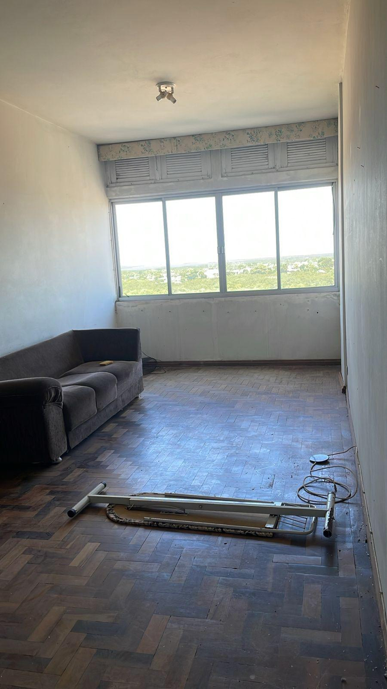 Direitos decorrentes da ação de usucapião sobre o Apartamento nº 702, do 7º andar, do Edifício Nossa Senhora do Rocio, Paranaguá