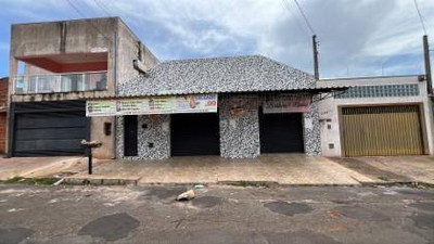 Casa 240m² com Terreno 277m² | Bauru-SP | Parque Roosevelt - 3 Dorms (1 Suíte), 4 Banheiros e Piscina - Condições de Pagamento Facilitadas, Entre em Contato!
