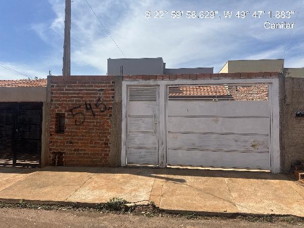 Casa : area_privativa: 53,04: area_terre