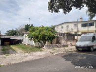 Casa - R. Voluntários da Pátria - 2076 - Centro