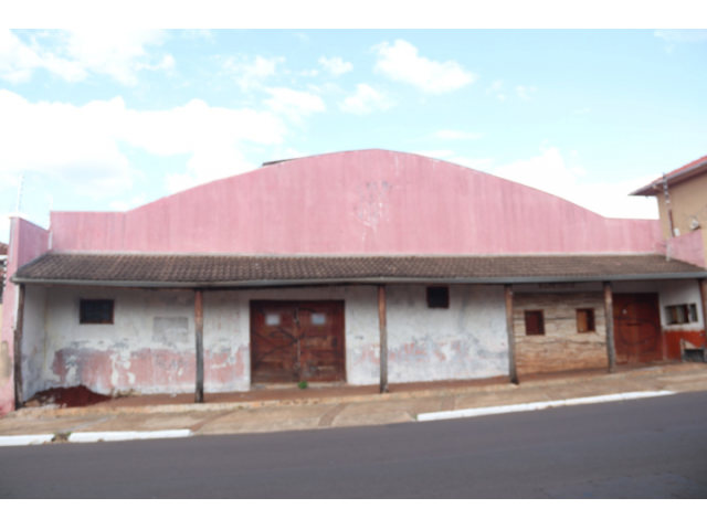 Salão de festas c/ 599,10m² - terreno c/ 913m² - ourinhos/sp