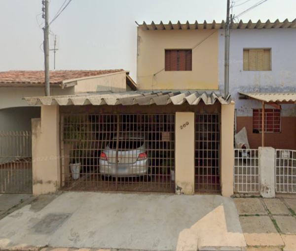 Casa e terreno em avaré