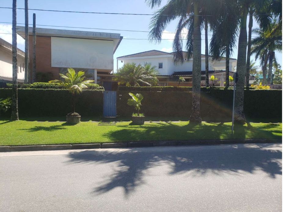 Fração ideal de 1/4 dos direitos de promissário comprador - casa em terreno de 556,60 m² e área construída de 399,80 m² - jardim virgínia, guarujá/sp