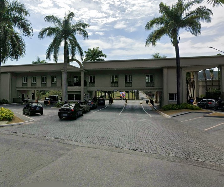 Efeitos sustados - domínio útil - casa em terreno de 1.120,00 m² e área construída de 658,51 m² - fazenda tamboré residencial 3, santana de parnaíba/sp