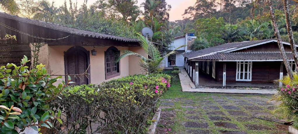 Metade ideal - casa em terreno de 2.000,28 m² e área construída de 478,50 m² - riacho grande, são bernardo do campo/sp