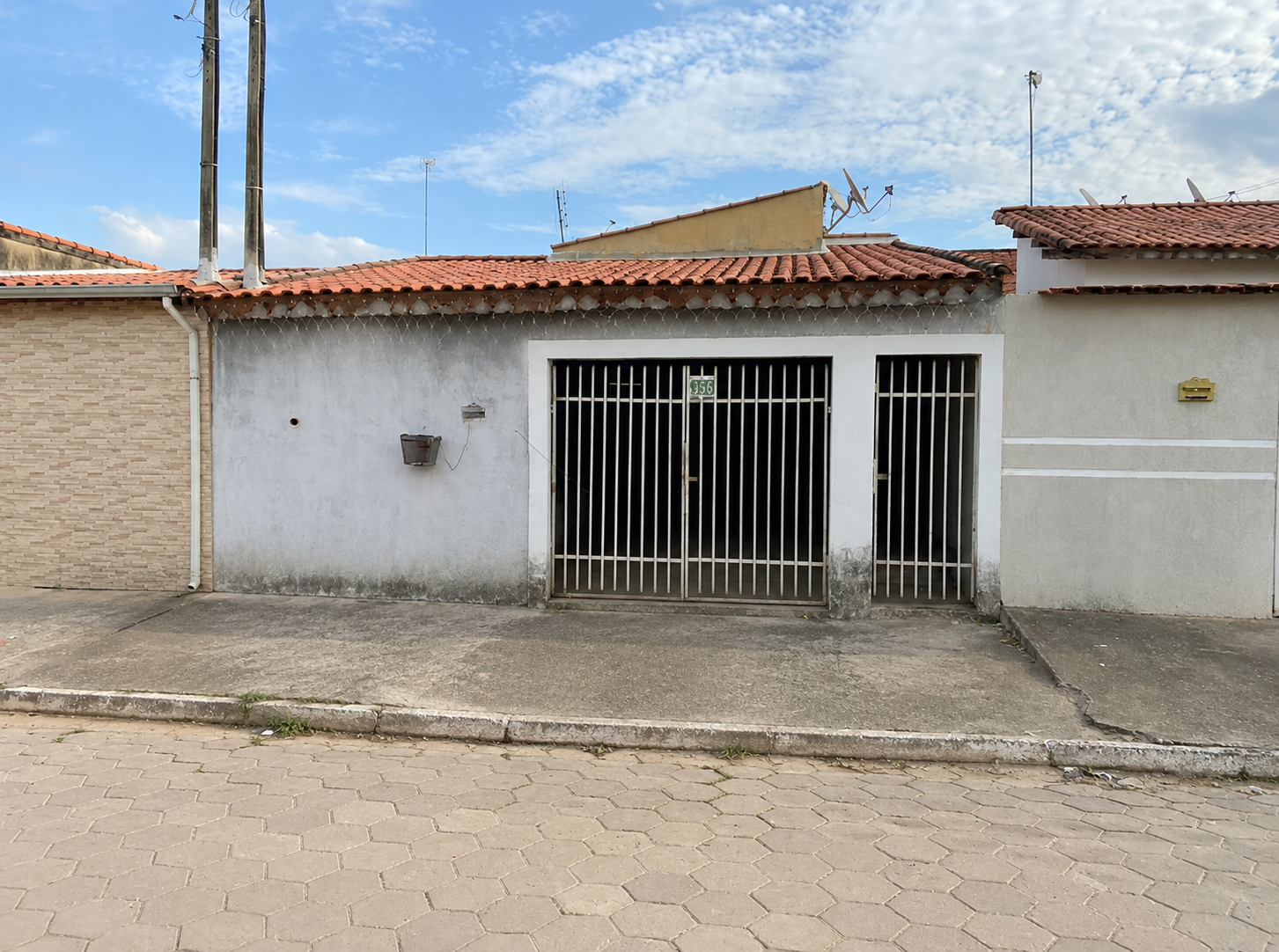 Direitos – casa 2 dorms. – rua itália, nº 115 – vila rica – lorena/sp