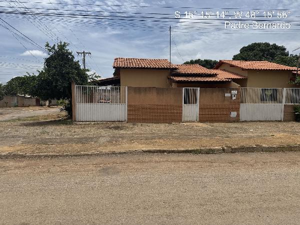 Casa, Vila Divineia, Padre Bernardo, GO