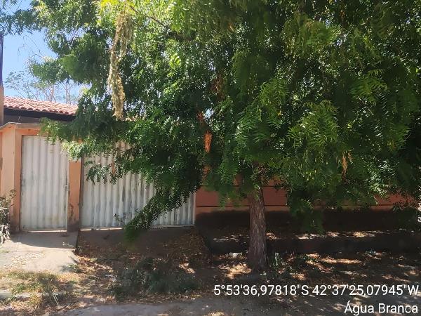 Casa, Poeirão, Água Branca, PI
