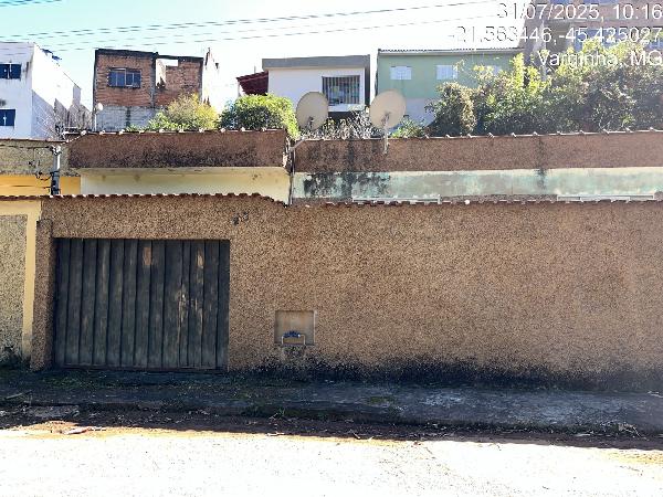 Casa, Jardim Renata, Varginha, MG