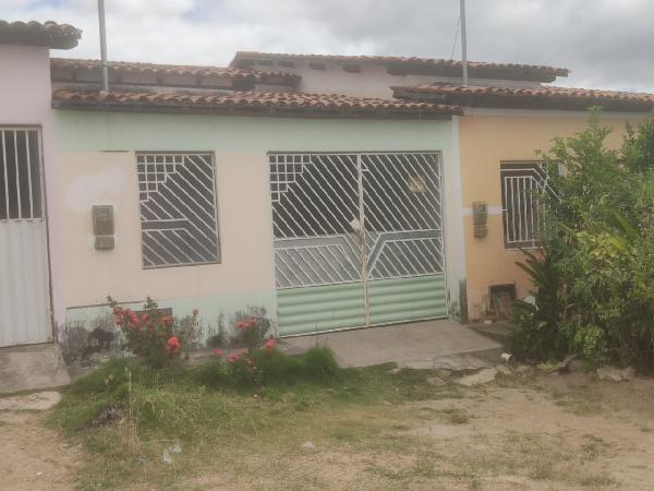 Casa, Bairro da Boiadeira, Iacu, BA