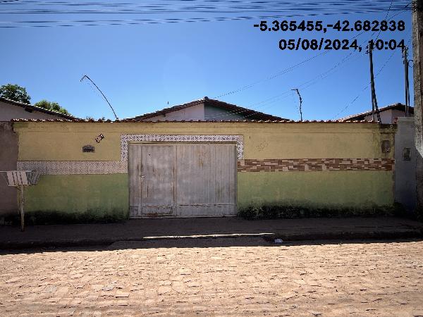 Casa, Centro, Demerval Lobão, PI