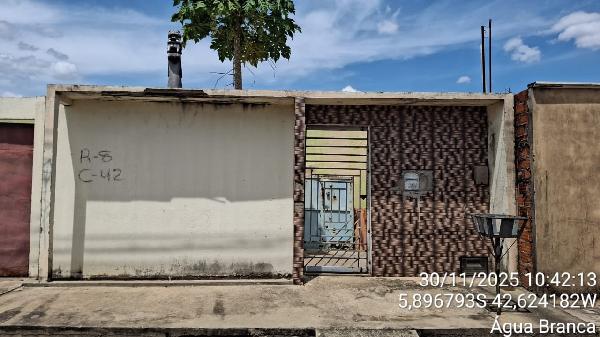 Casa, Poeirão, Água Branca, PI