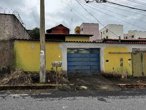 Casa, São Pedro, Esmeraldas, MG
