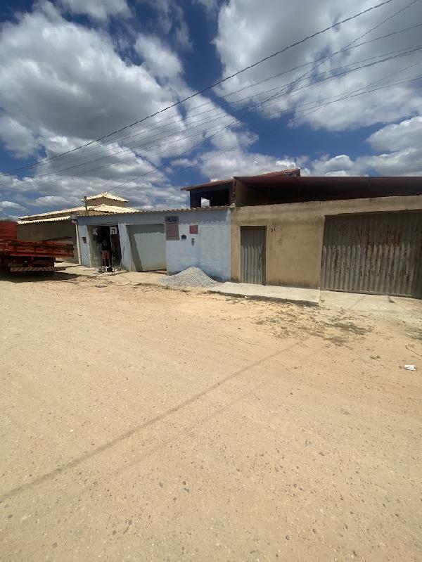 Casa, Nova Esmeraldas, Esmeraldas, MG
