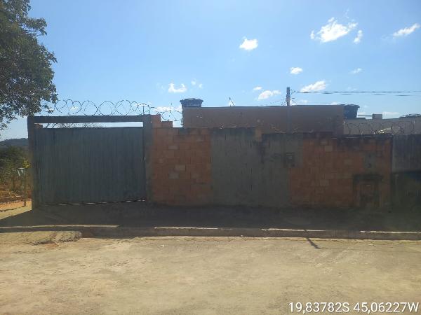 Casa, Taninha Saldanha, Nova Serrana, MG