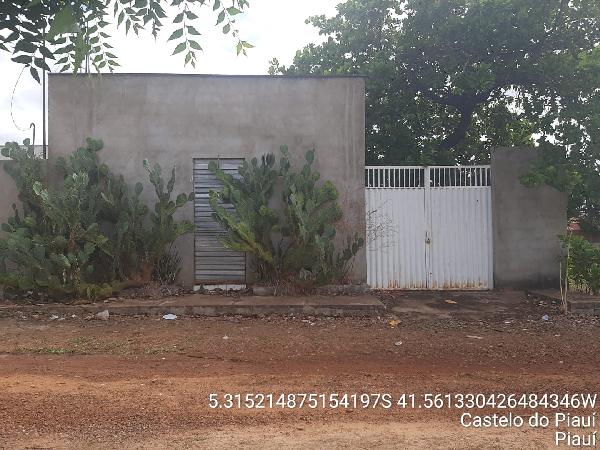 Casa, Centro, Castelo do Piauí, PI