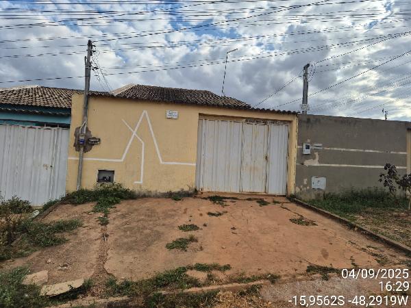 Casa, Vila Raio de Luz, Santo Antônio do Descoberto, GO