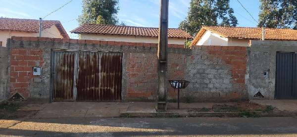 Casa, Novo Horizonte, Araguari, MG