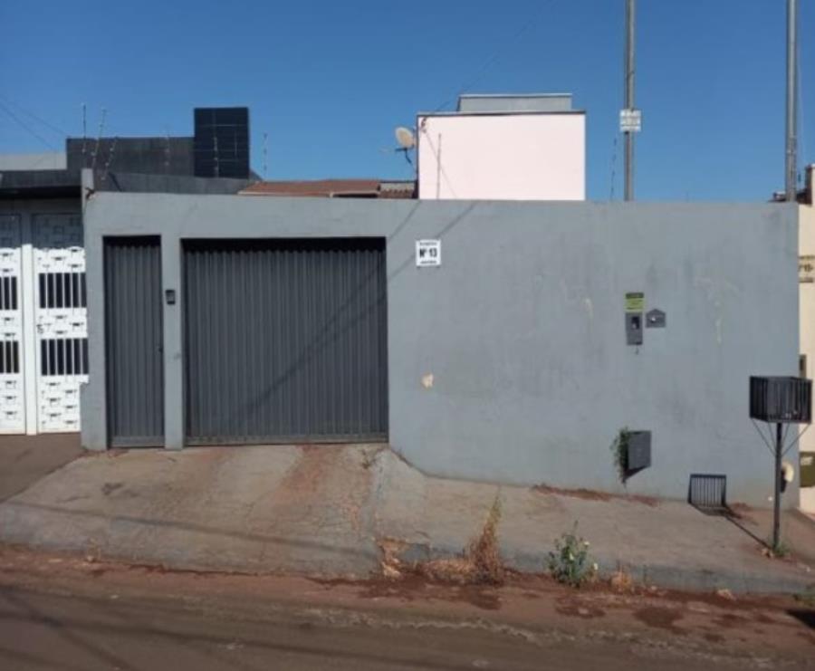 Quirinópolis/GO - Jardim Vitória - Casa com 107m²