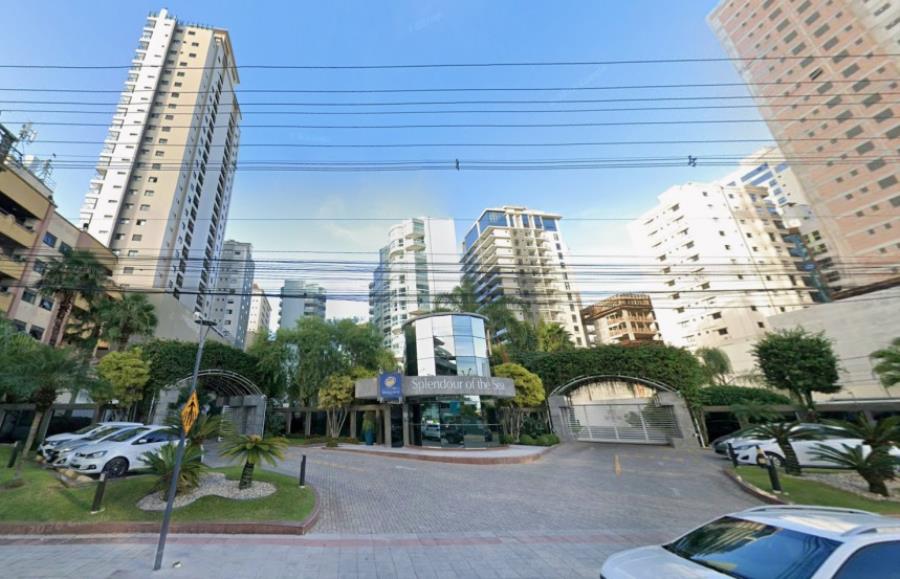 Itapema/SC - Meia Praia - Apartamento com 331m²