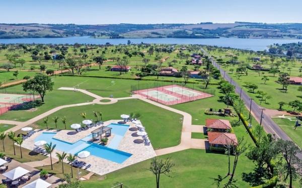 Lote 001 - terreno c/ 450 m² - loteamento terras de santa cristina gleba iii, itaí/sp (direitos)