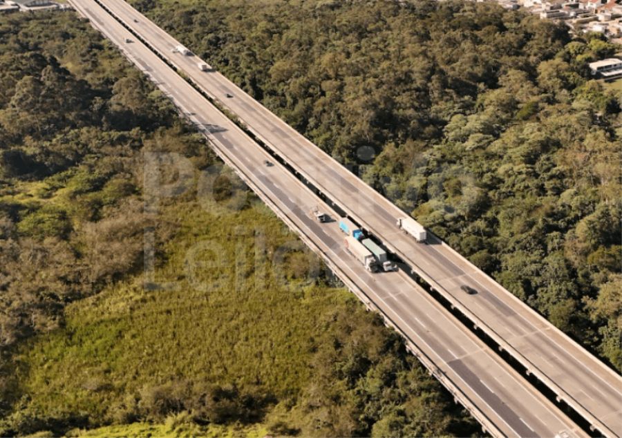 Terreno de 236.643,07m² em poá/sp