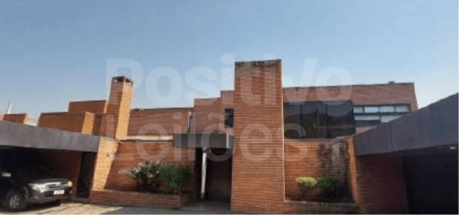 Imóvel alto padrão - a. t. de 2.100m² - pacaembu/sp