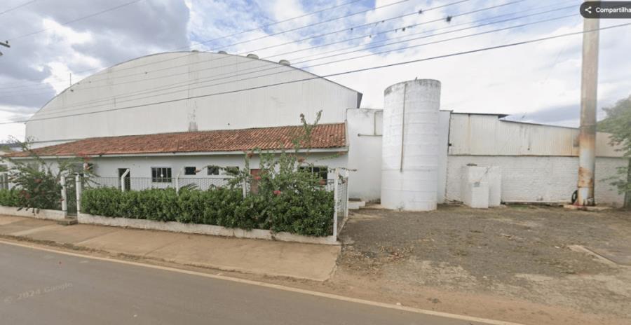 Bariri- um imóvel industrial com área total de 4.060,93m²