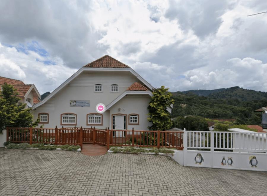 Campos do jordão - casa com 4(quatro) pavimentos -área 445m²
