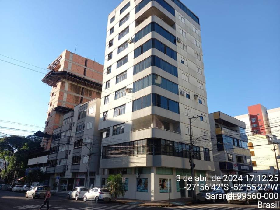 Apartamento à venda na Rua Júlio Mailhos - Sarandi/RS