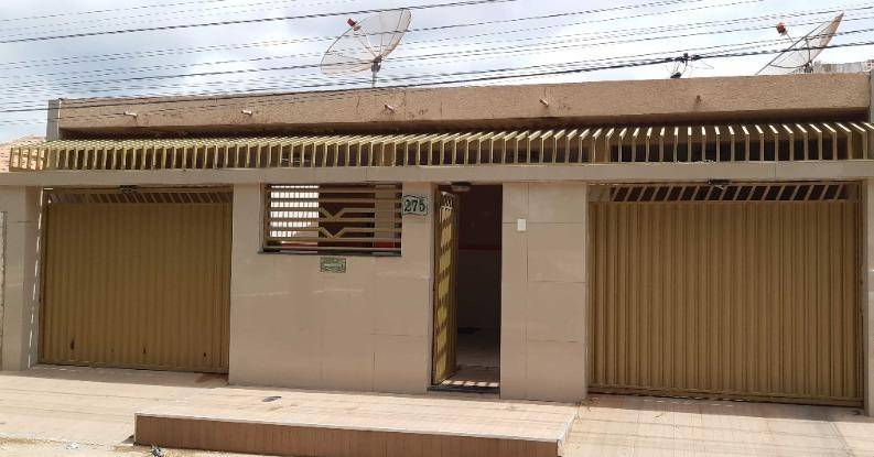 Casa à venda na Rua Miguel Silvestre de Lima - Petrolina/PE