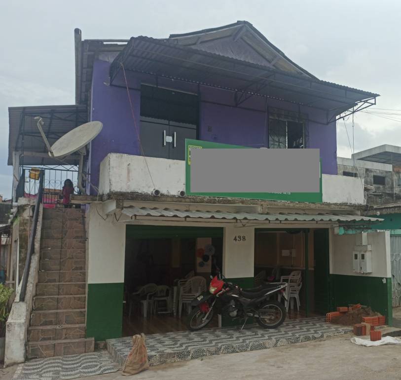 Casa à venda na Rua Floriano Peixoto - Tefé/AM