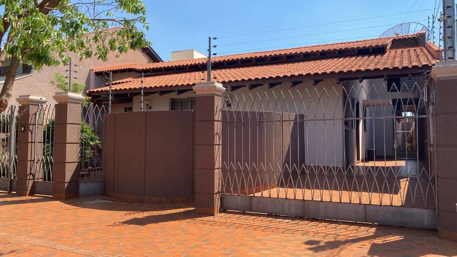 Casa à venda na Rua João Vicente Ferreira - Dourados/MS