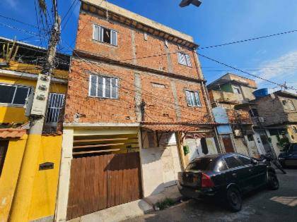 Casa à venda na Rua Roldão Gonçalves - Nilópolis/RJ