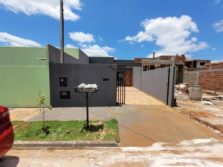 Casa à venda na Rua Alzira Fernandes Giovanelli - Campo Mourão/PR