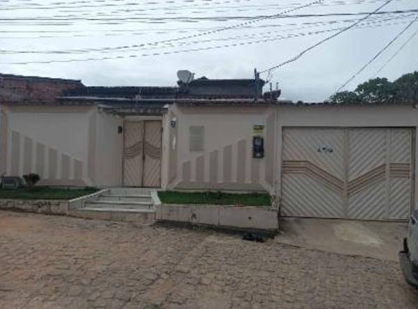 Casa à venda na Rua São José - Wenceslau Guimarães/BA