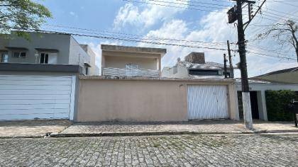 Casa à venda na Rua Daphnis - São Bernardo Do Campo/SP