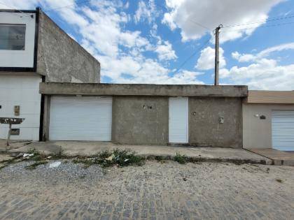 Casa à venda na Rua Risete De Oliveira Santos - Caruaru/PE