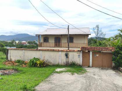 Casa à venda na Avenida Beira Mar - Saquarema/RJ
