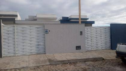 Casa à venda na Avenida Flor Do Cerrado - Parnamirim/RN