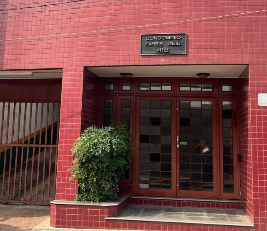 Leilão extrajudicial corporativo - sala comercial -campinas - conjunto comercial nº 202, localizado no 2ª andar do condomínio edifício faris abib, situado na rua josé paulino nº 416, com a seguintes áreas útil de 43,40m2, comum de 8,7617m2, total de 52,1617m2 e vaga de garagem nº 23