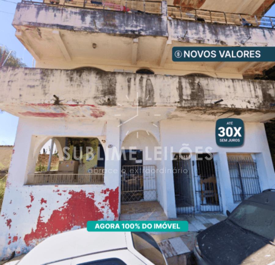 Sobrado em amparo - terreno de 330m² | constr. de 412m²