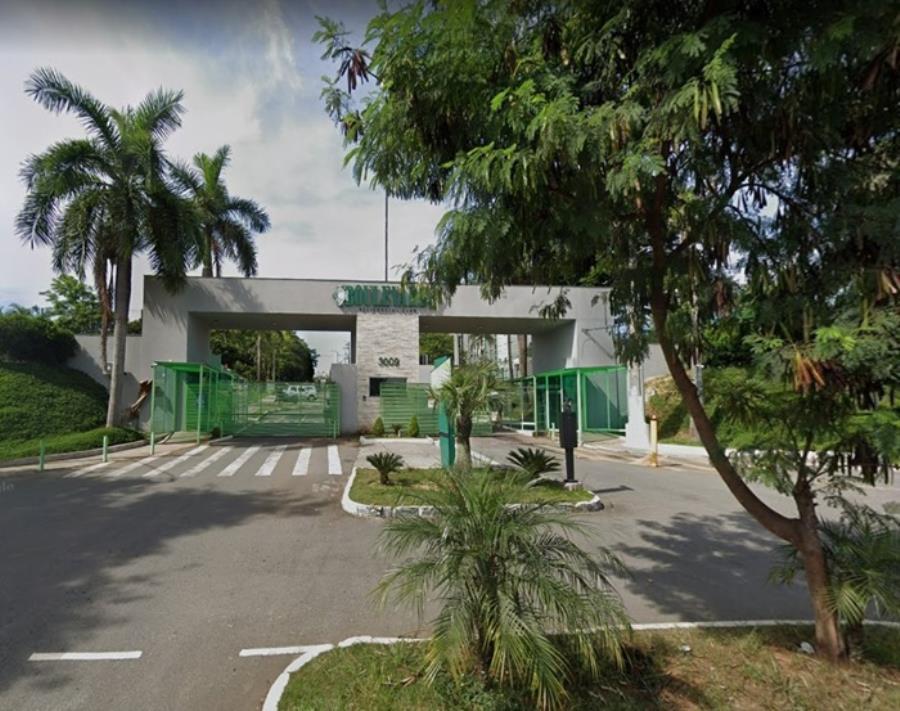 Apto com 47 m² - água chata - j071